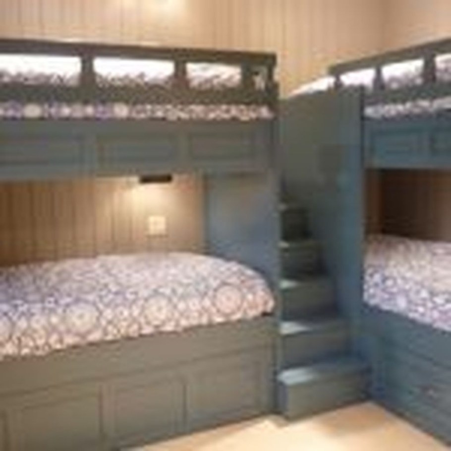 Кровать для четверых детей