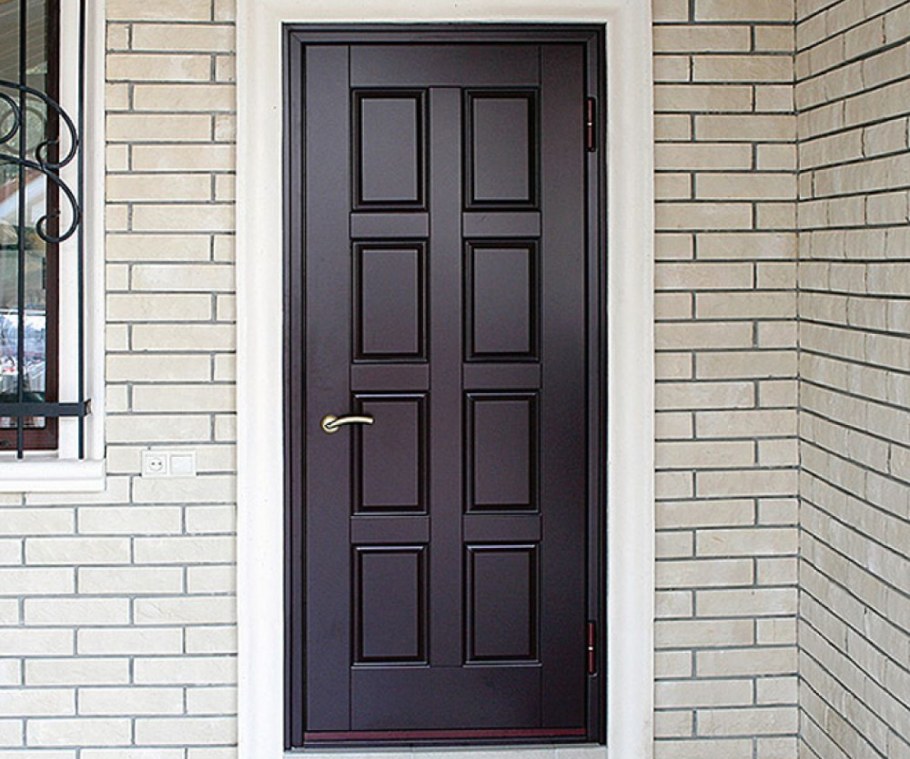 Входная дверь