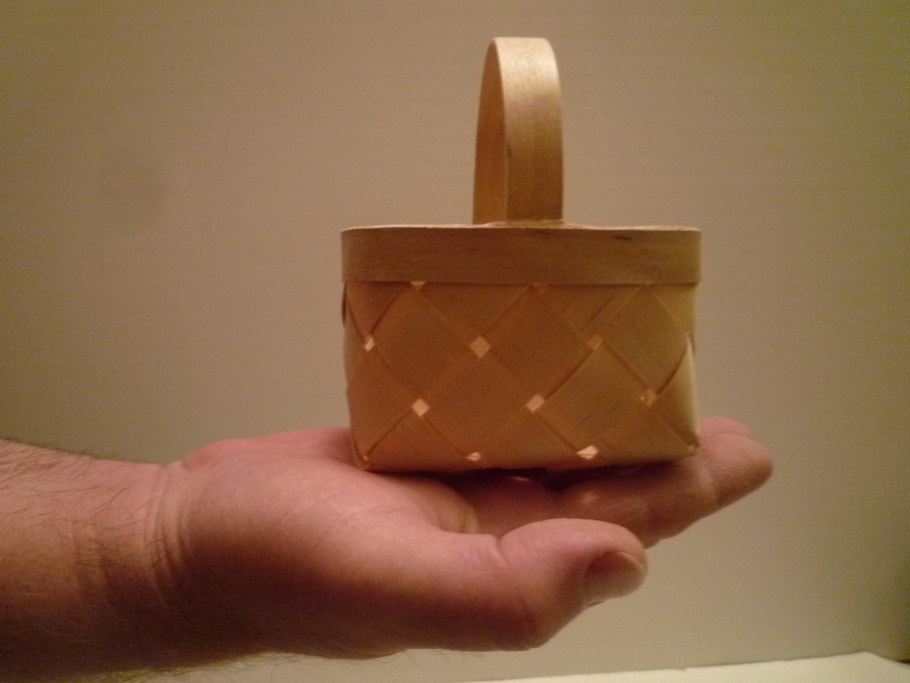 Лукошко из шпона