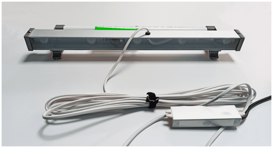 Проявочный светильник для маляров