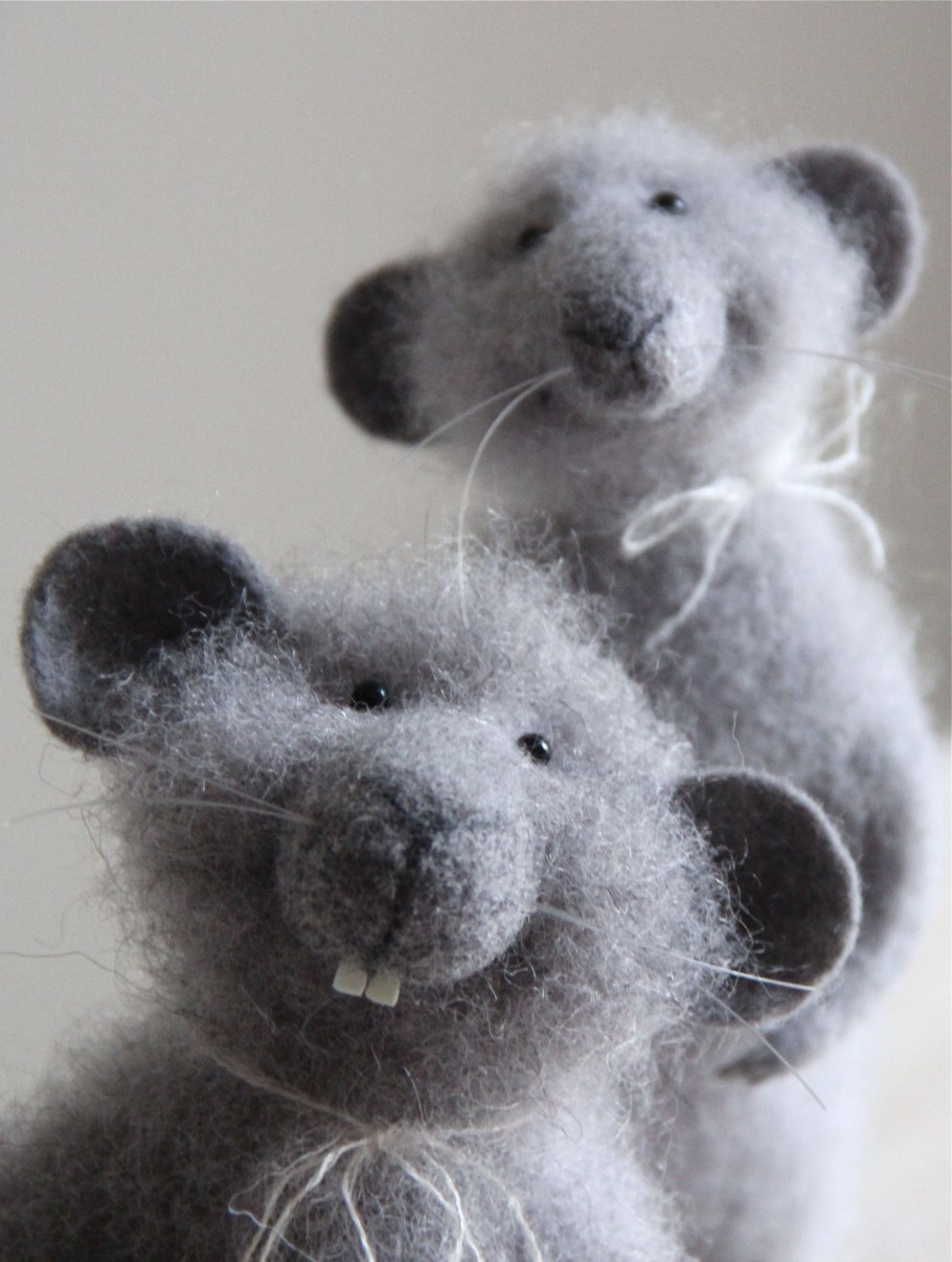 Валяные мышки