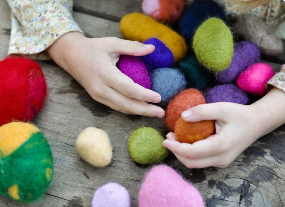 Игрушки в технике мокрого валяния