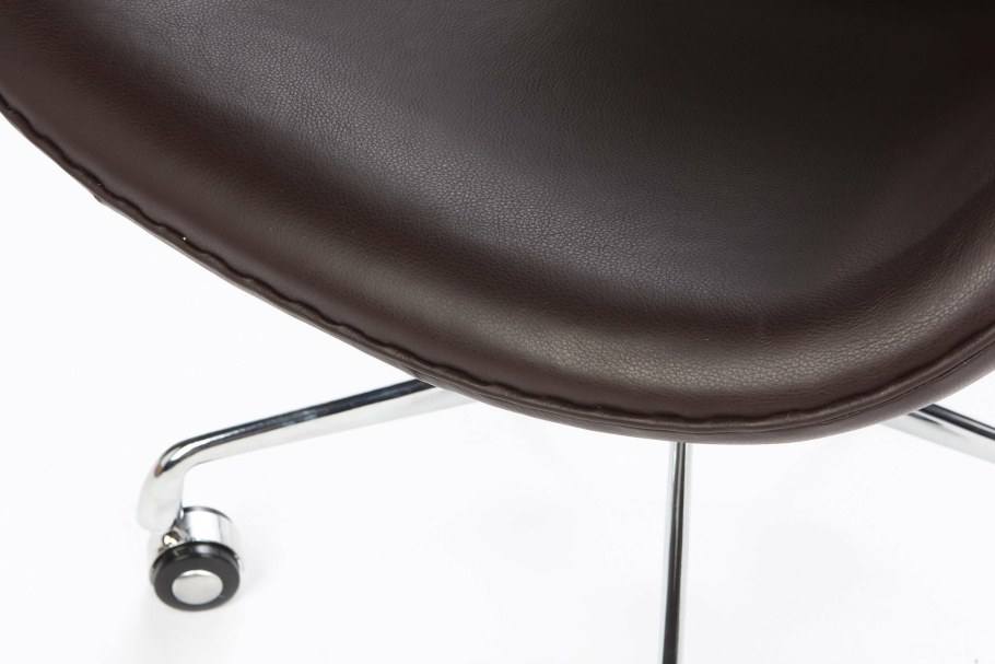 Кресло лебедь на колёсиках