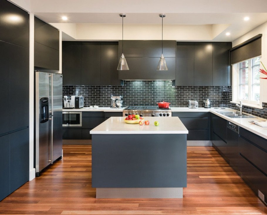 Современные кухни п образные