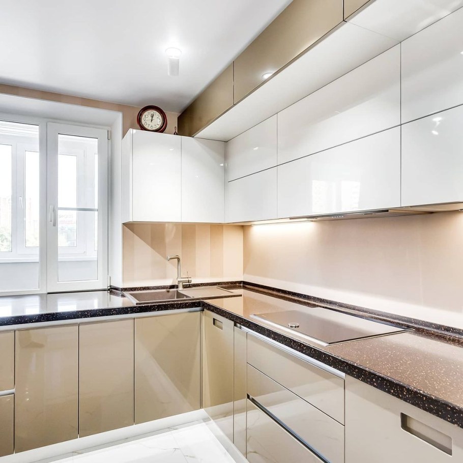 Маленькие п-образные кухни