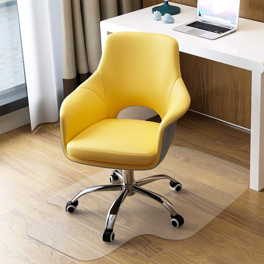 Кресло ученическое вращающееся на колесиках д=420, н=740