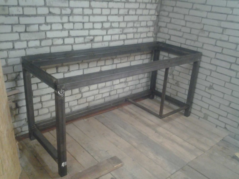 Верстак из уголка 50х50х5