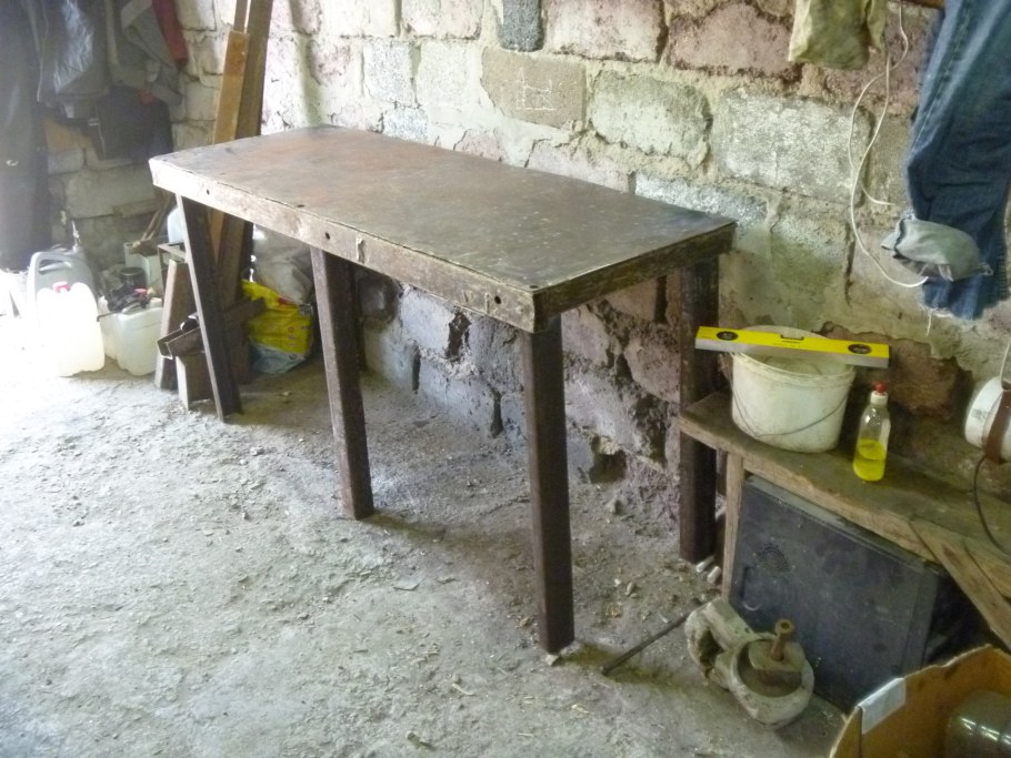 Самодельный верстак в гараж