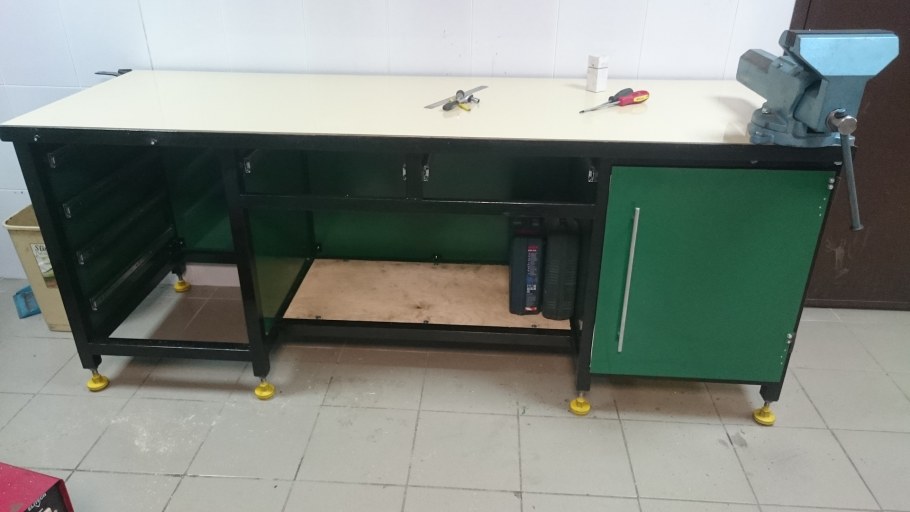 Верстак Iron WB 1200.015