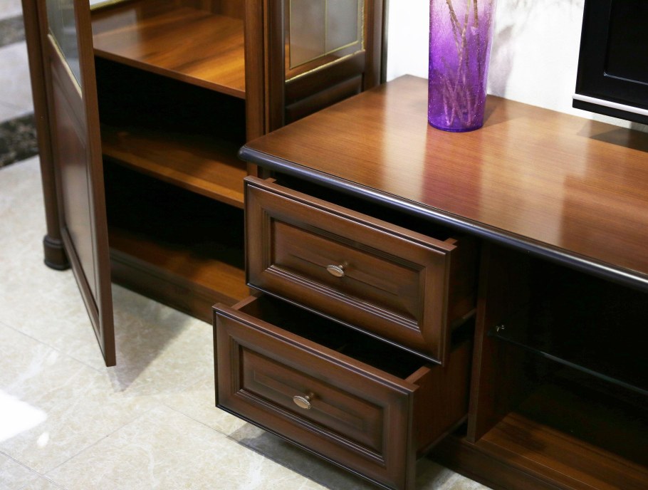 Гостиная стенка Наполи 28м ,мебель Черноземья