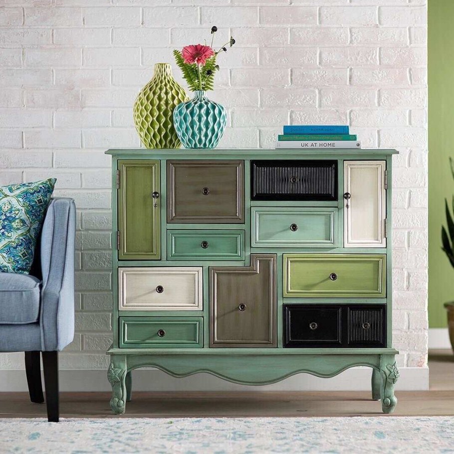 Комод в спальню