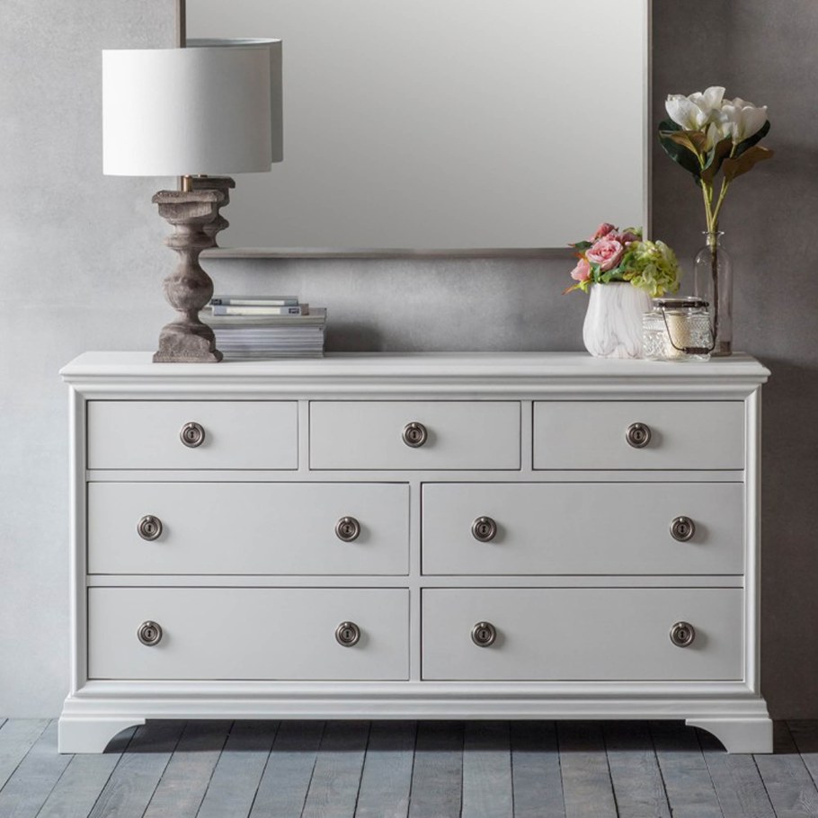 Комод в интерьере