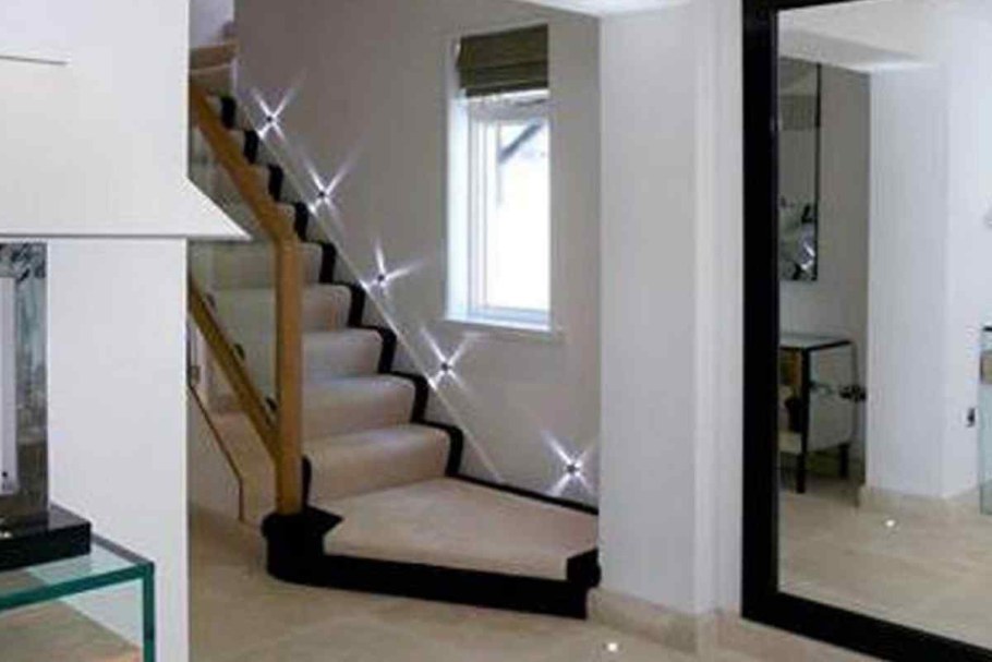 Зеркало напротив зеркала