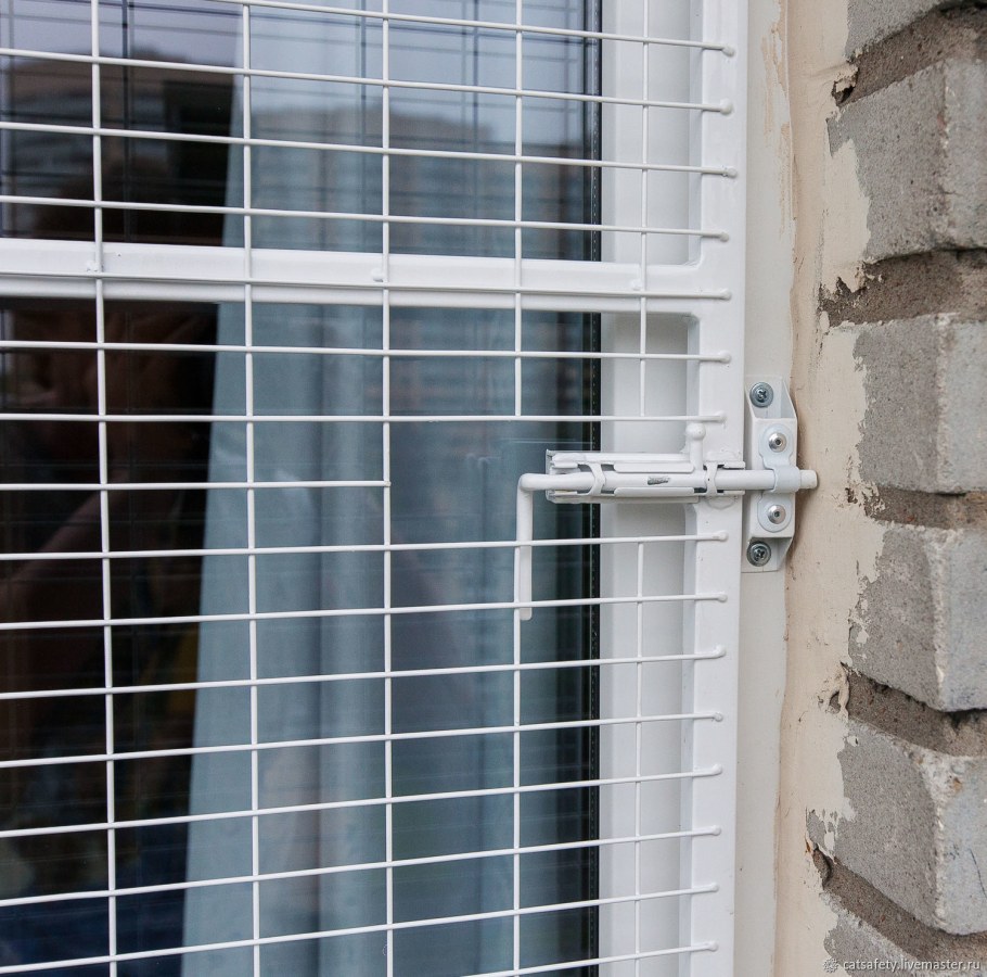 Решетки антикошка на окна