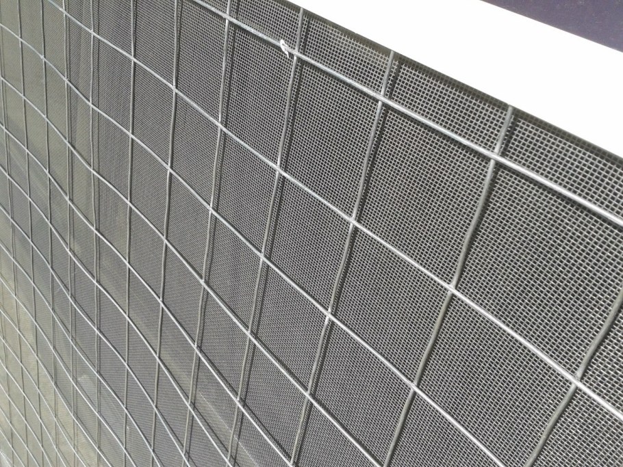 Антивандальные сетки на окна