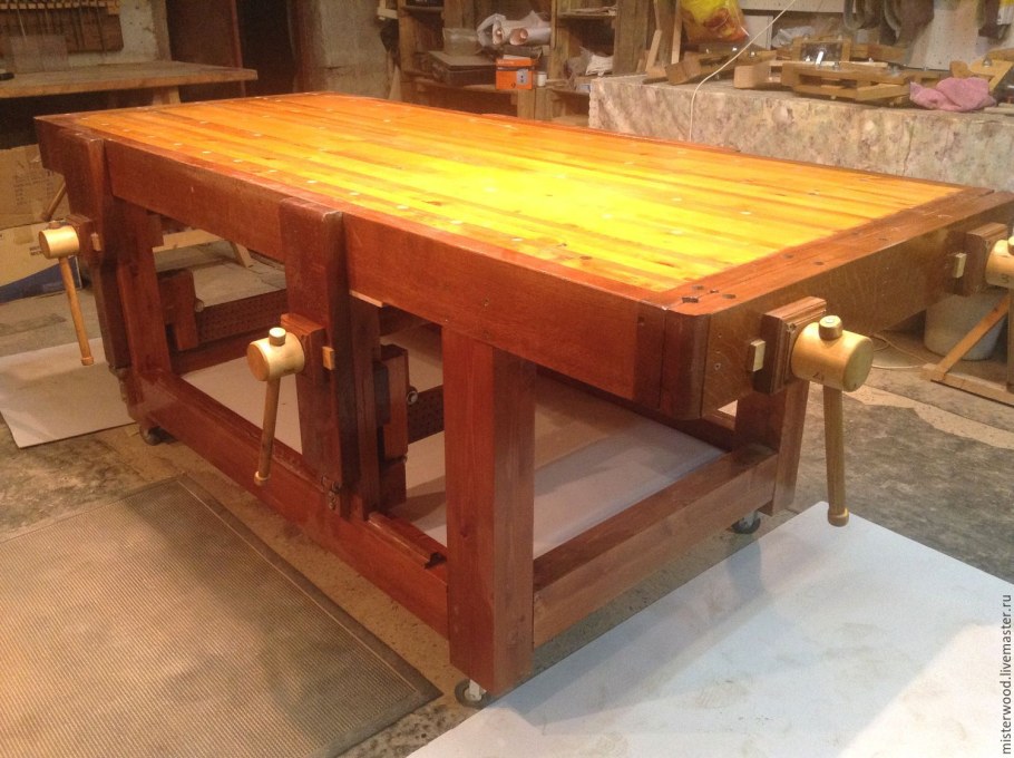 Столярный верстак roubo