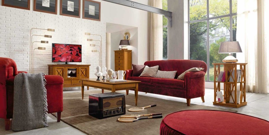 Бордовый диван в интерьере