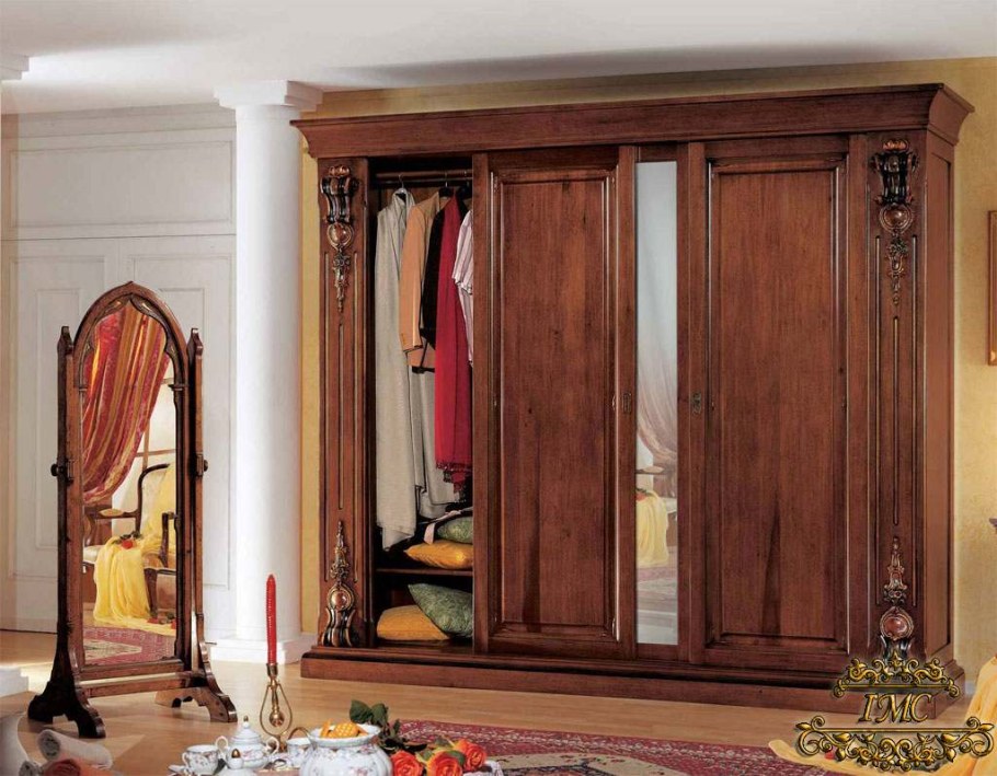 Платяной шкаф купе