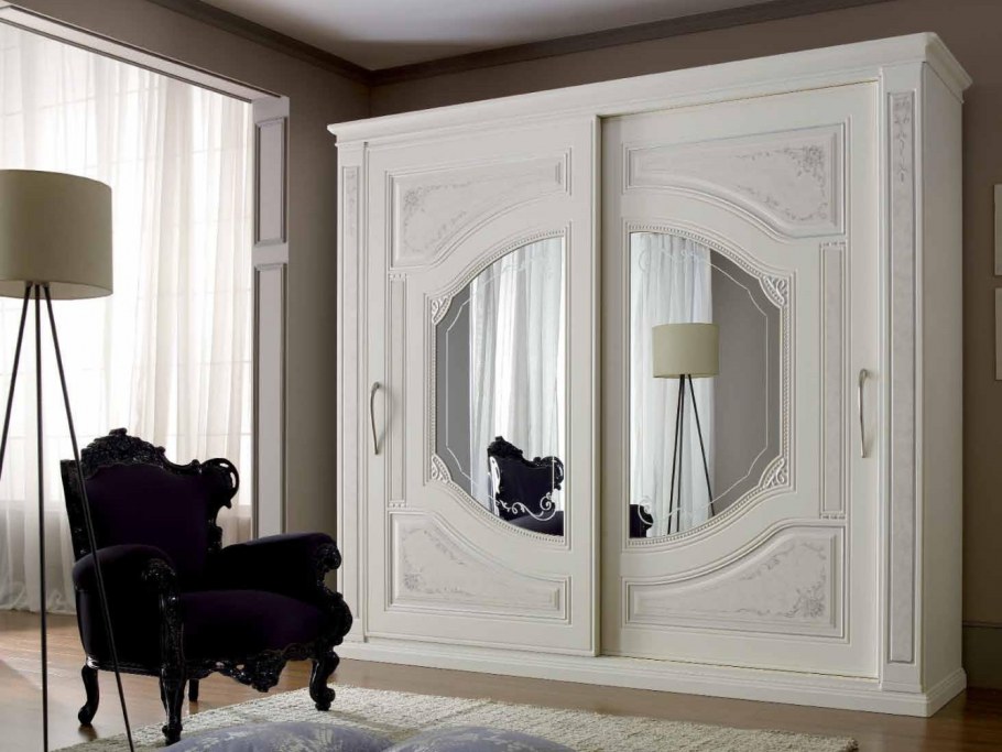 Шкаф купе классика шестидверные патина