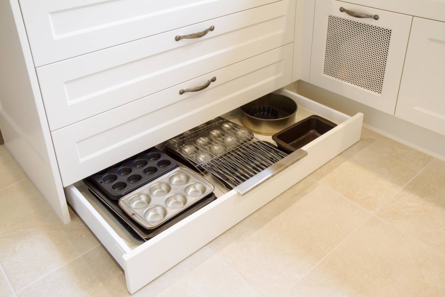 Hafele цокольный ящик