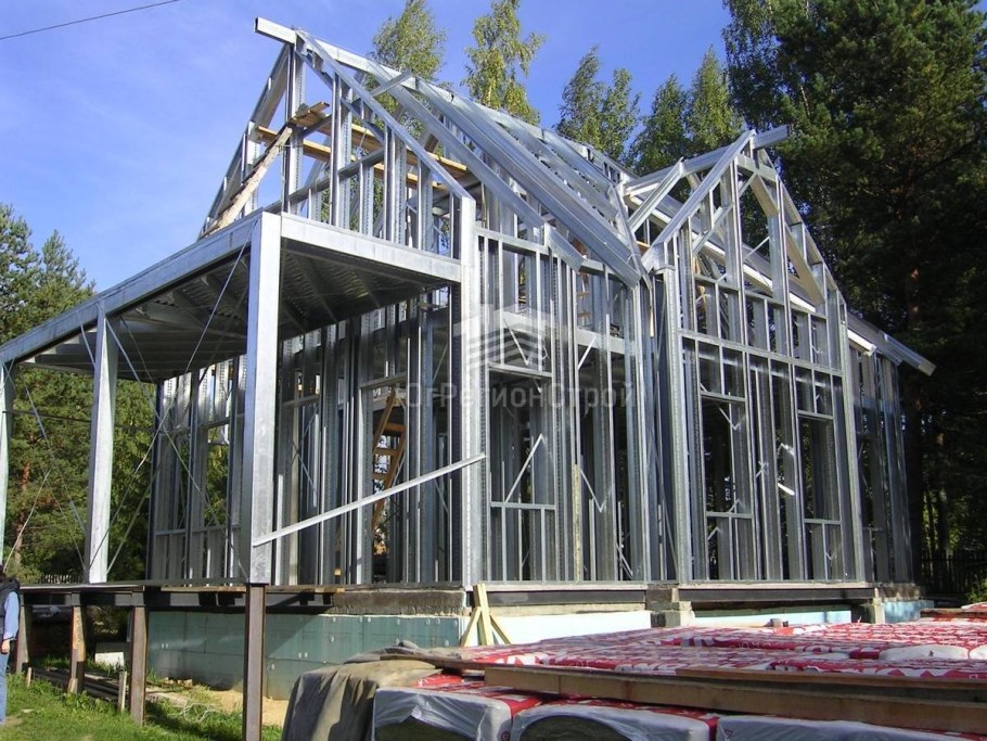 Каркасный дом из дерева