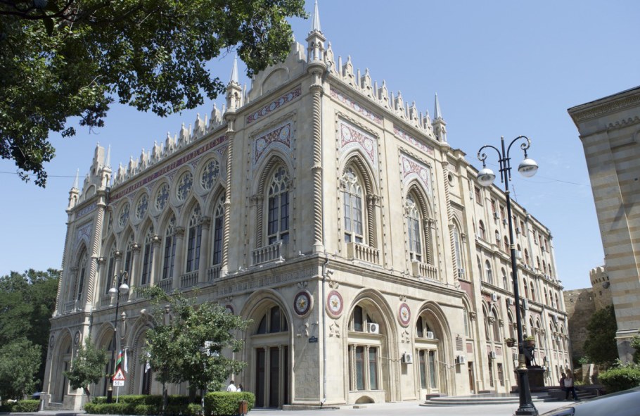 Дворец Муртузы Мухтарова