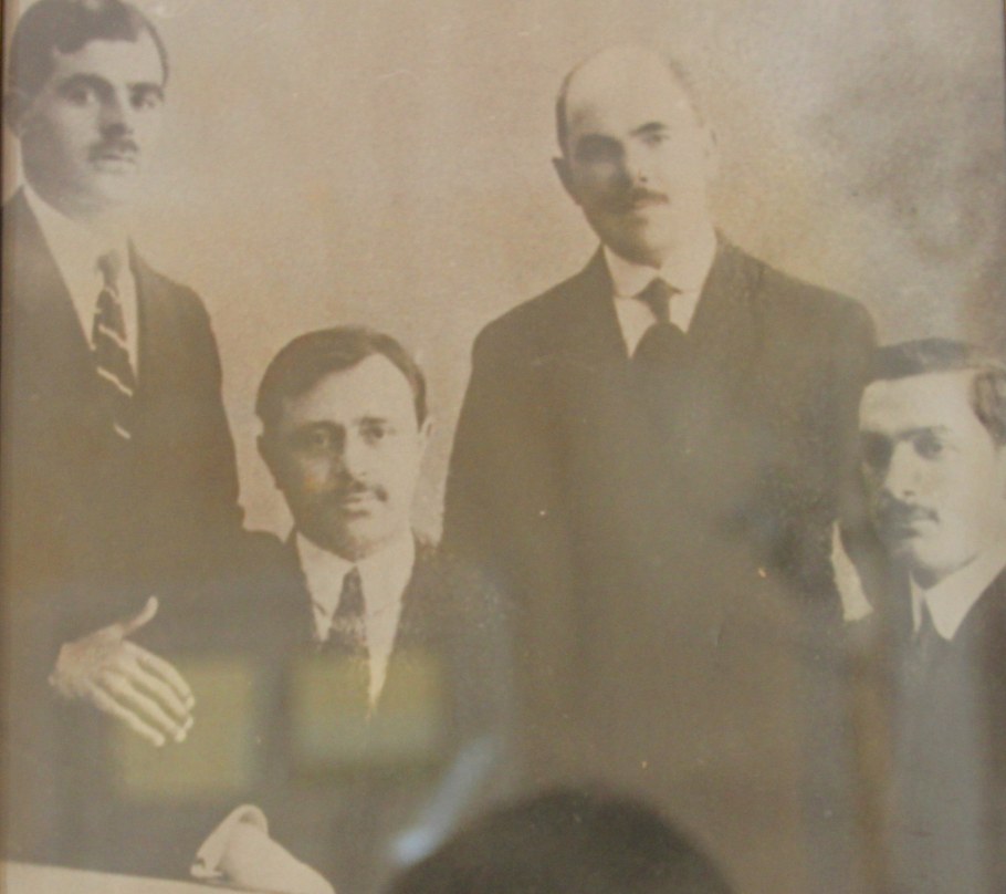 Дворец Мухтарова внутри