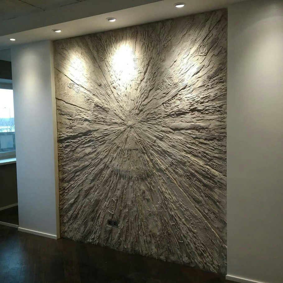 Панно из декоративной штукатурки в интерьере