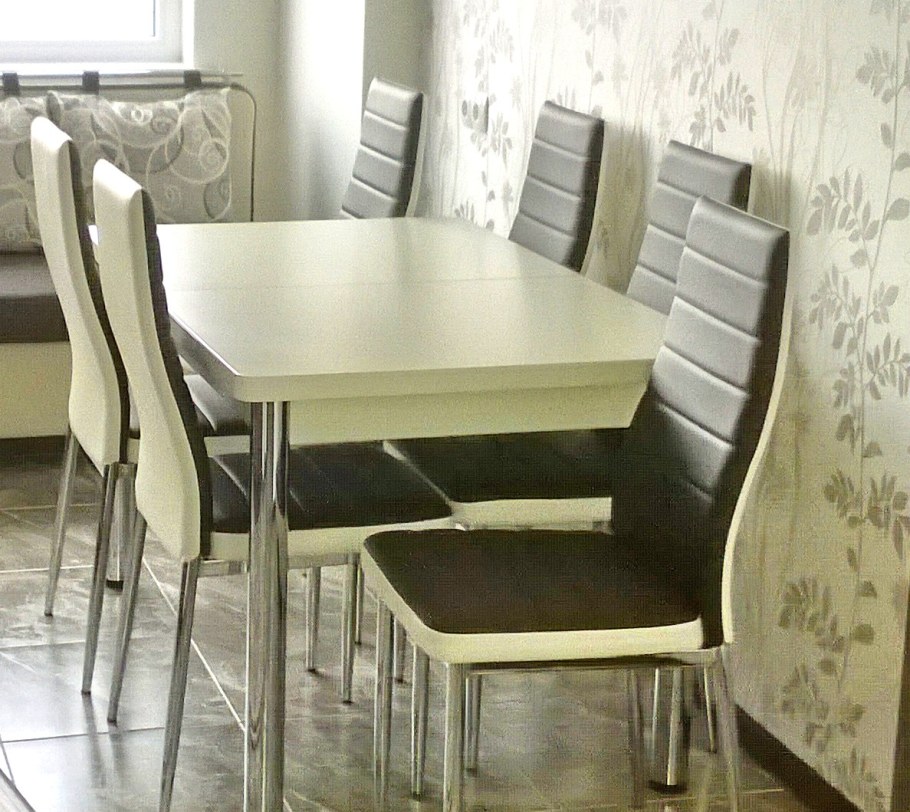 Стул кухонный двухцветный