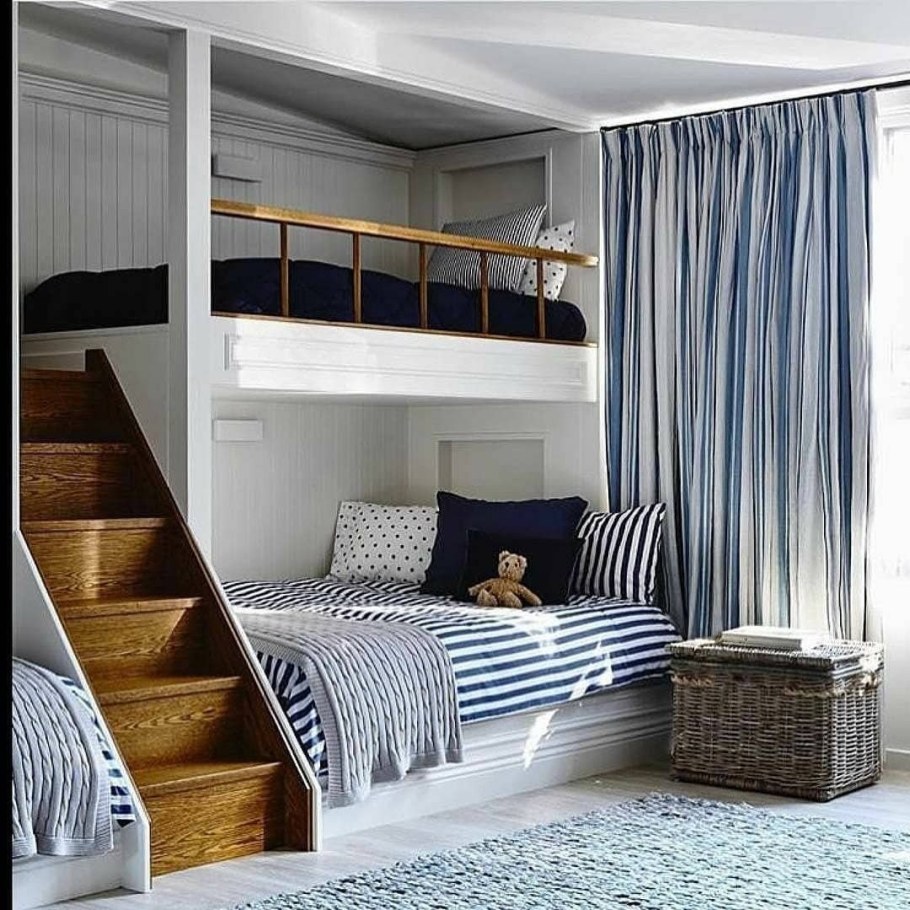 Спальня с двухъярусной кроватью