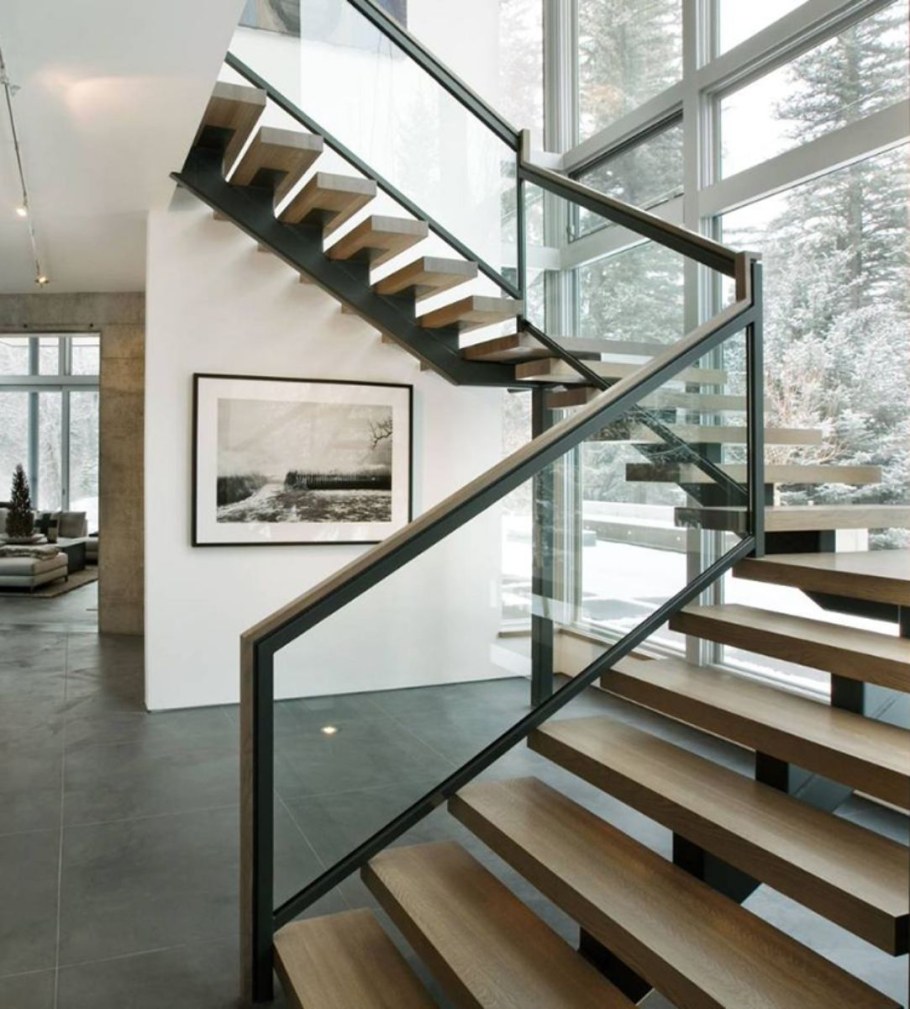 Лестница в интерьере