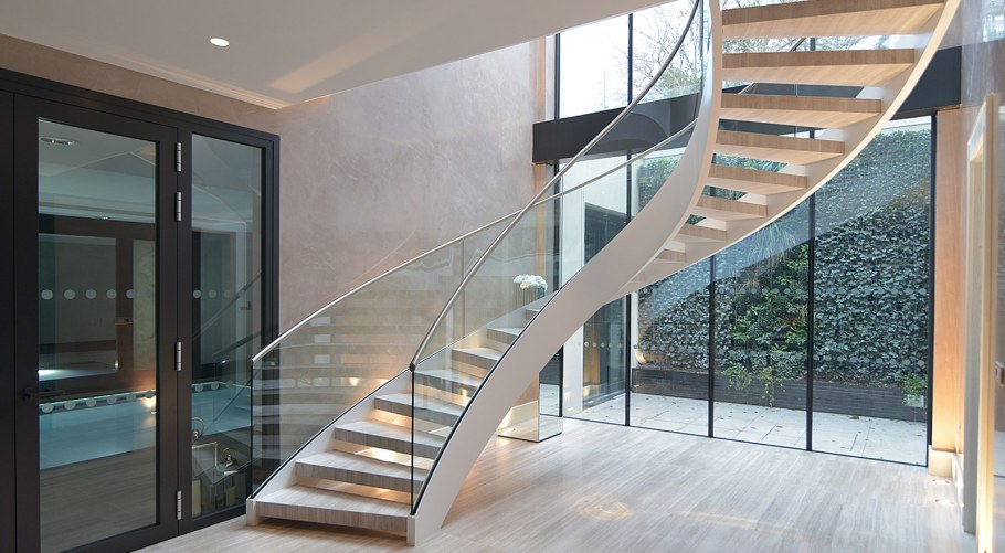 Лестница Curved Staircase