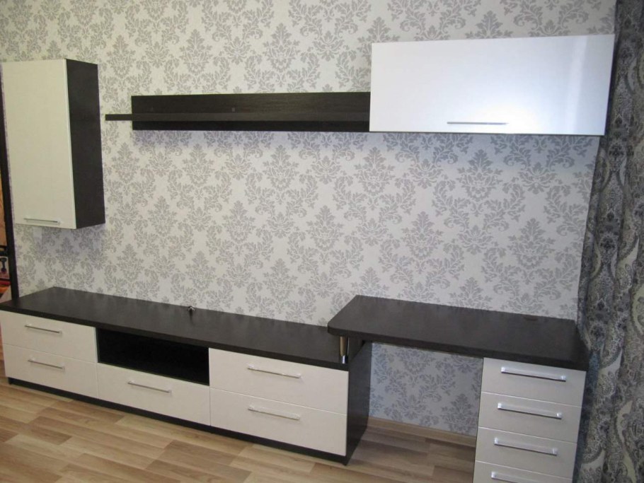 Стенка с компьютерным столом