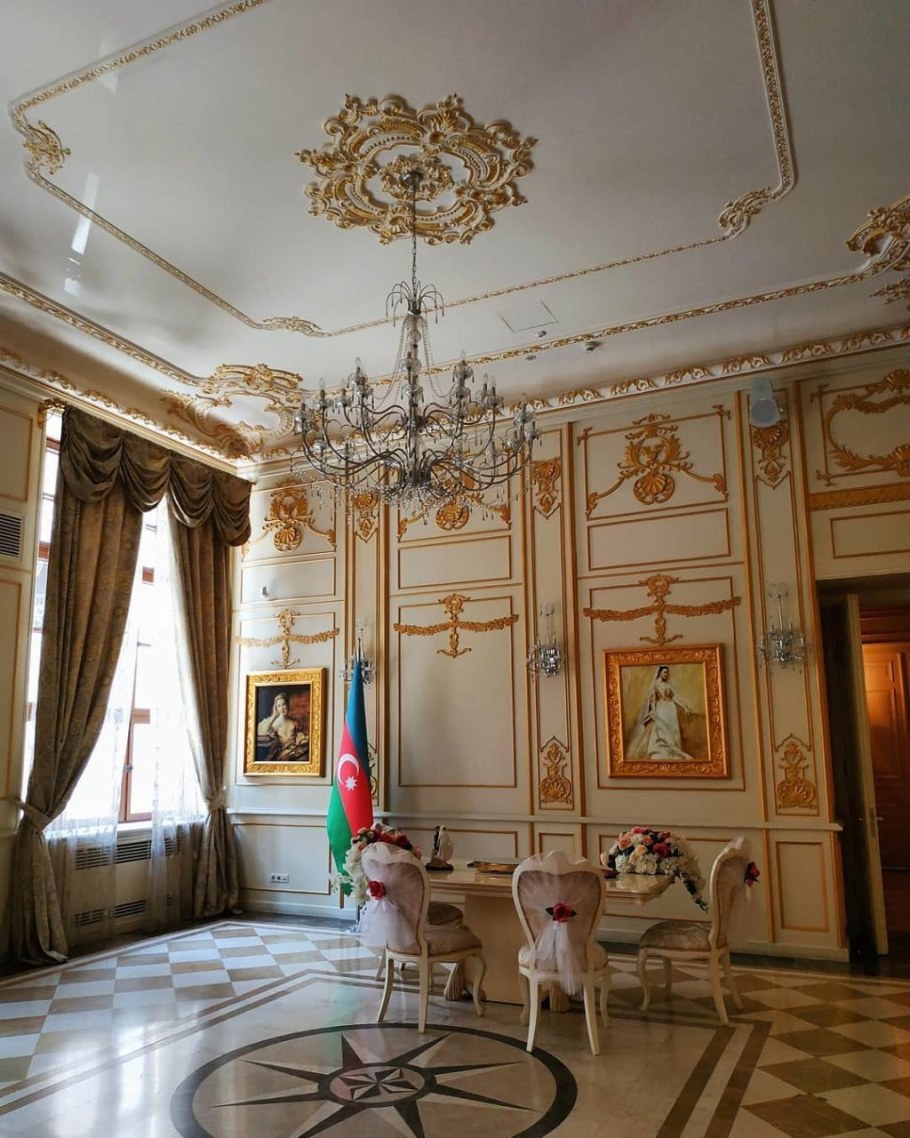 Дворец Мухтарова Баку внутри