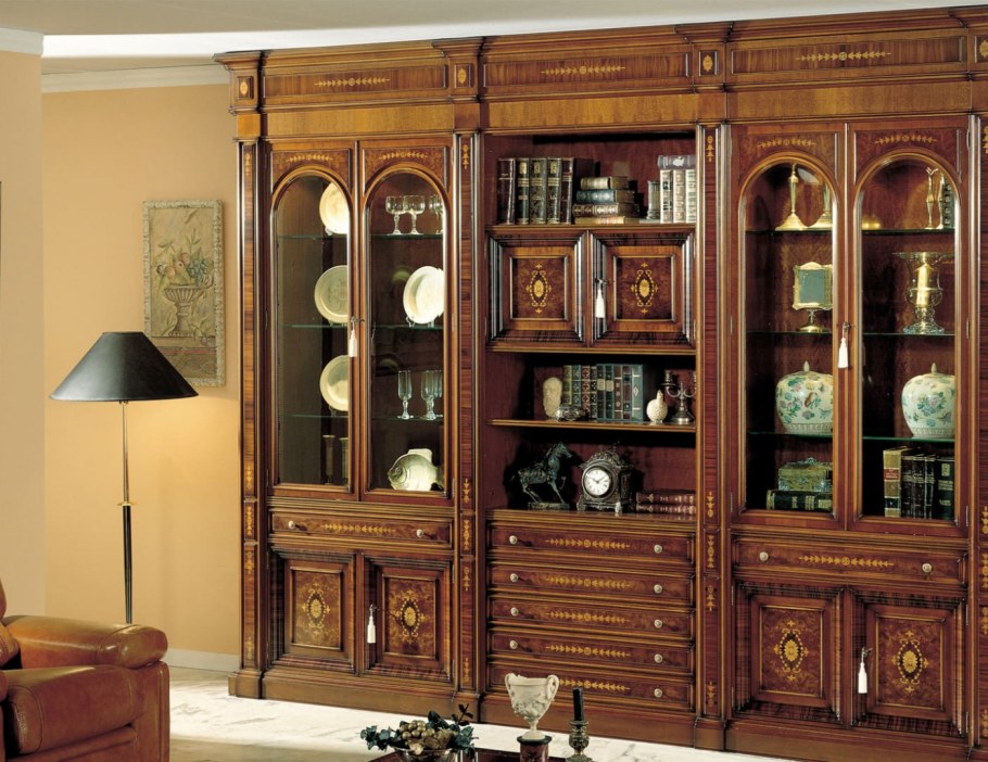 Стенка Эвита Джулия