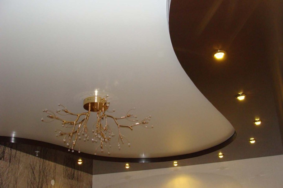 Двухуровневый потолок