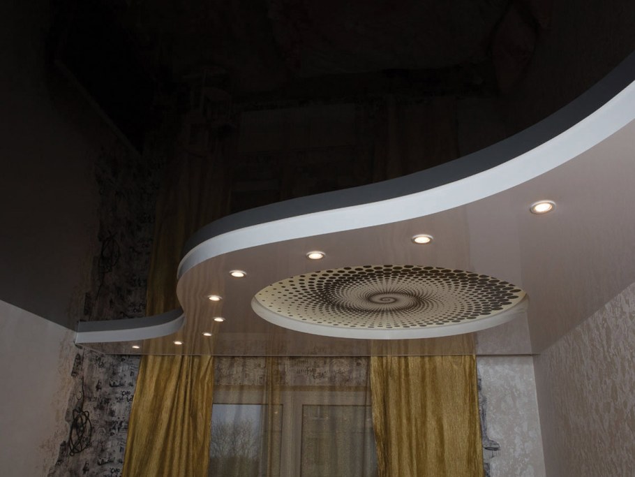 Многоуровневые натяжные потолки