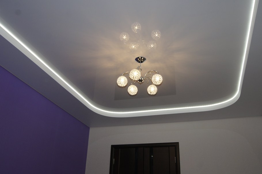 Двухуровневый потолок