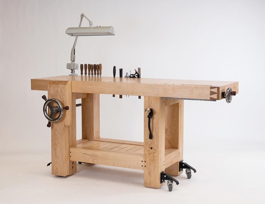 Столярный верстак roubo