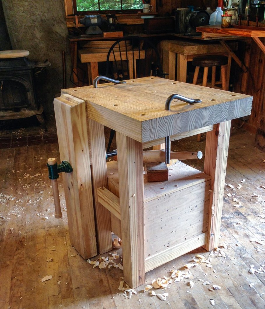 Настольный верстак