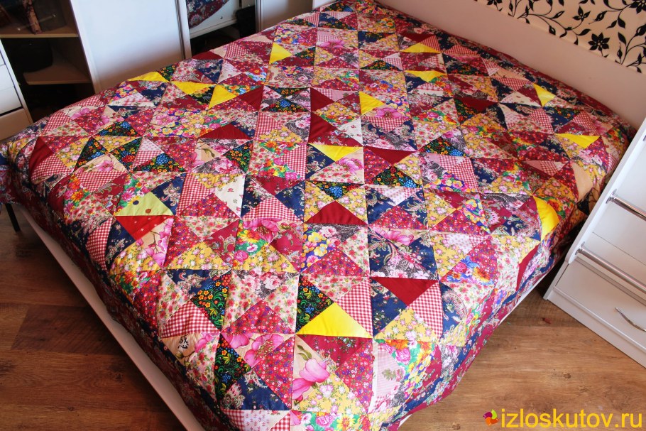 Лоскутное синтепоновое одеяло