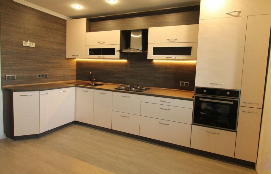 Кухни из пластика Арпа белый глянец