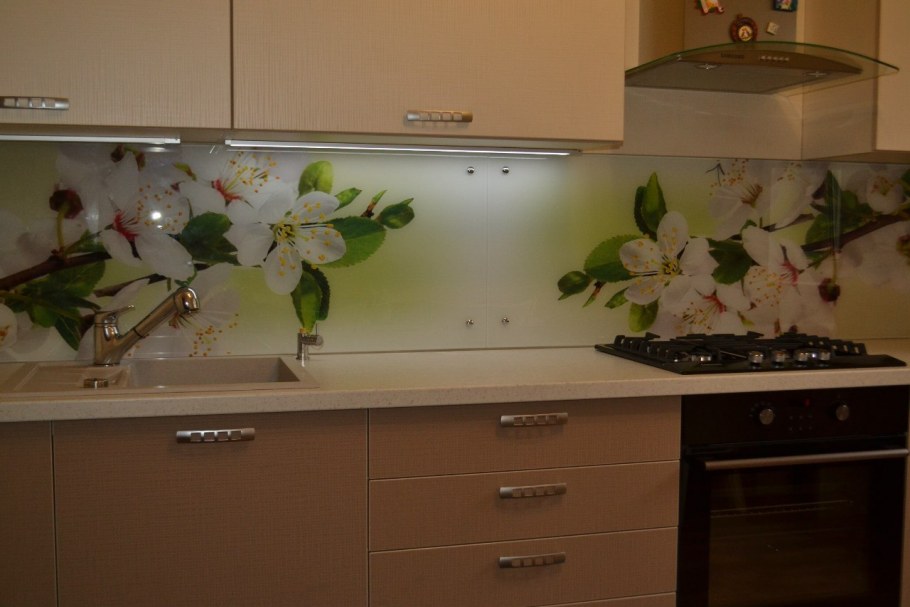 Кухонный фартук цветы