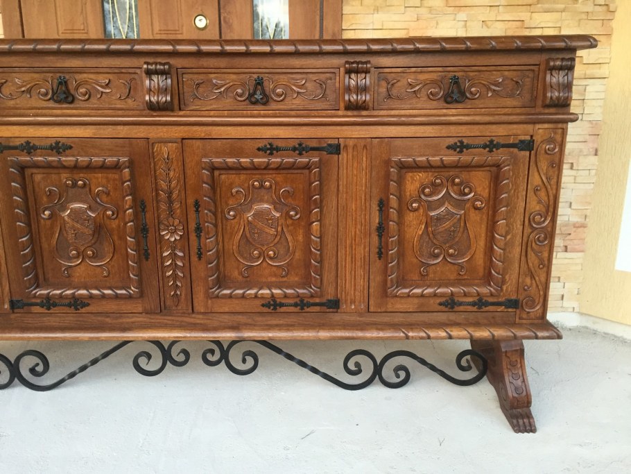 Комод испанский Ренессанс