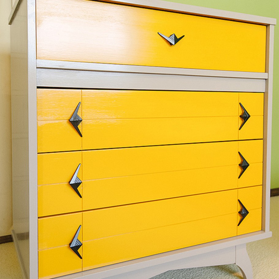 Перекраска комода в оранжевый цвет