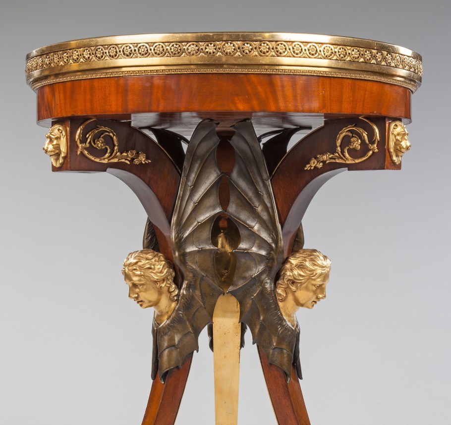 Мебель с орлами Ампир 19 век