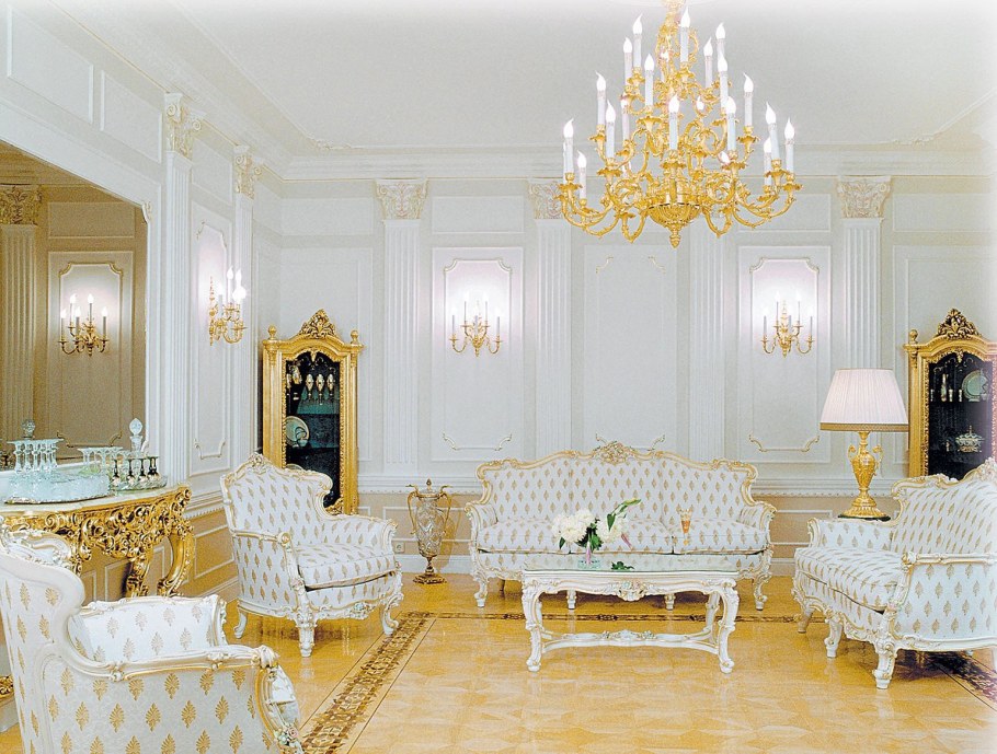 Лепнина в стиле Ампир