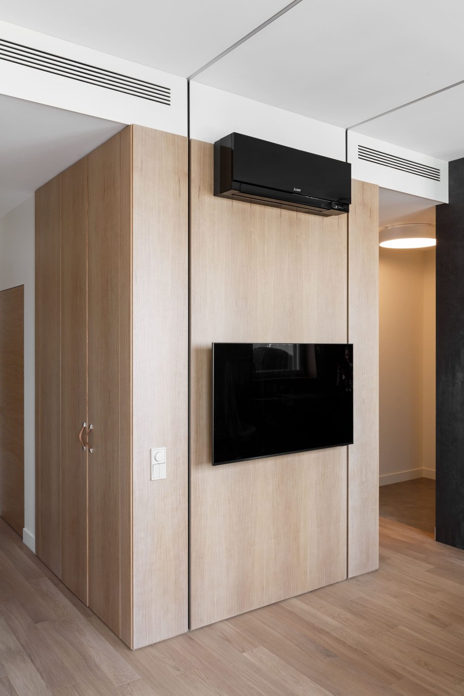 Ясень Камелия