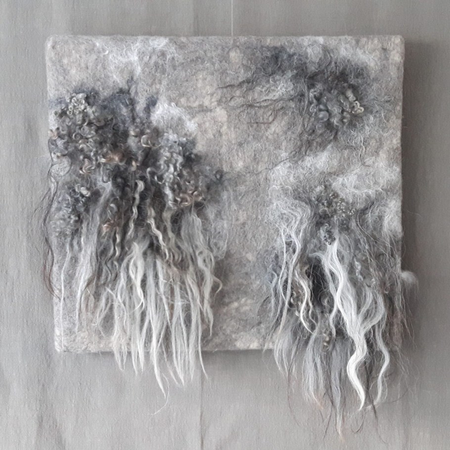 Войлочные панно в интерьере