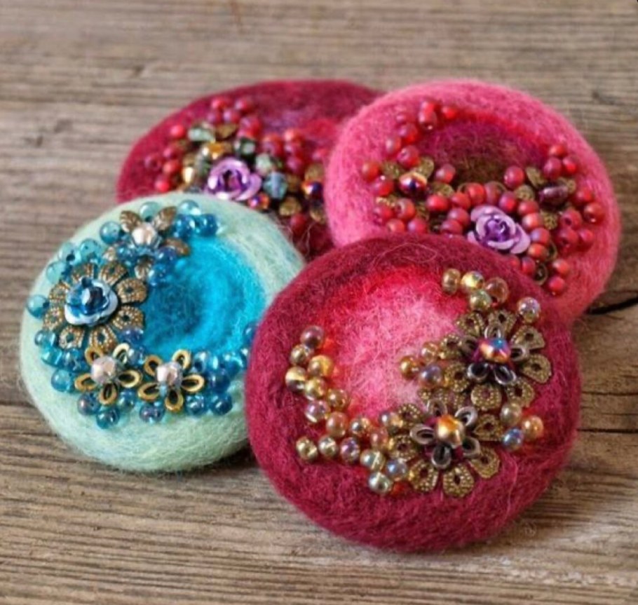 Вышивка на фетре